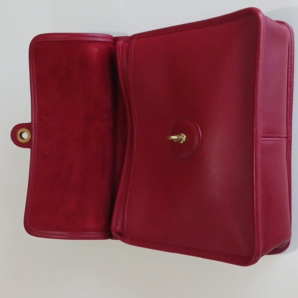 Vintage Coach Willis Station Bag #9927 - Picture 9 of 16